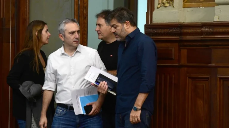 ¿Interna en el gabinete de Kicillof?