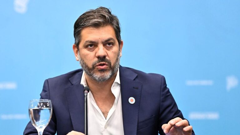 Intendentes radicales junto a Carlos Bianco
