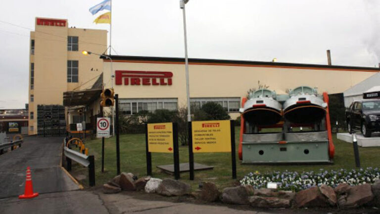 Pirelli frena la producción en Merlo y crece el temor por una nueva ola de ajuste