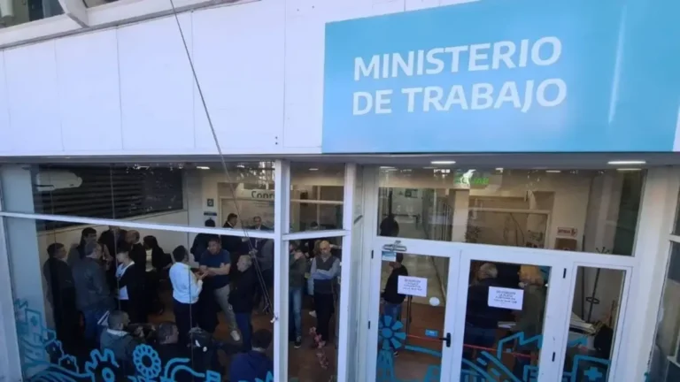 Se enfría la paritaria: los docentes bonaerenses llegan a la negociación sin expectativas de una oferta salarial