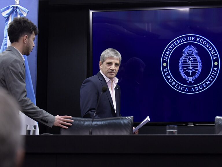 Se termina el semestre de los dólares fáciles y el Gobierno enfrenta un nuevo desafío cambiario
