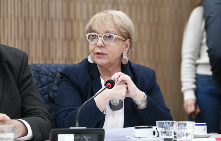 Fentanilo contaminado: el oficialismo negocia una ley mientras crece la presión sobre Lugones